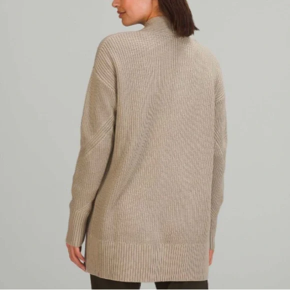 lululemon Cashlu Sweater Wrap Color is Raw Linen Size XS/S NWT - Picture 5 of 6